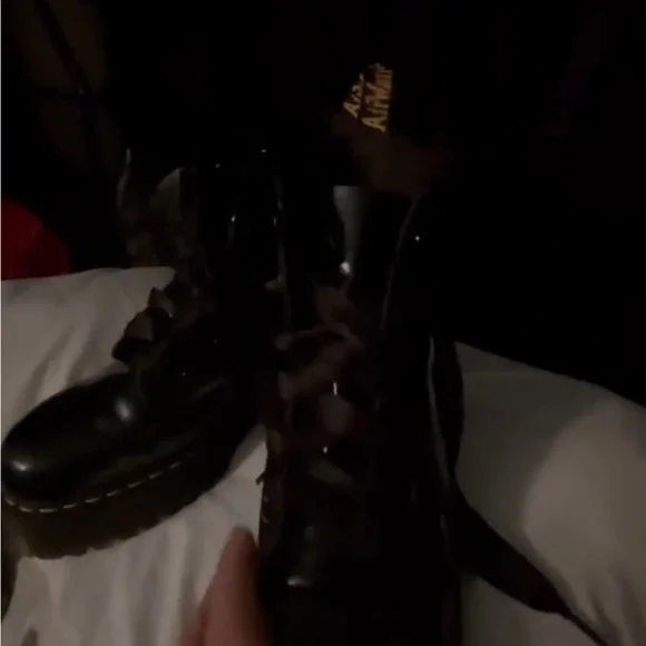 Dr. Martens Black Leather Boots with Yellow Stitching Molly - Picture 7 of 10